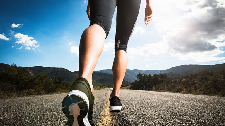 จะเกิดอะไรขึ้นกับร่างกายหากคุณเดินอย่างเดียวโดยไม่ฝึกกล้ามเนื้อเลย?