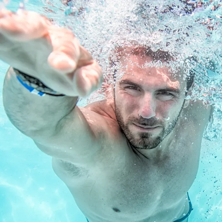 การออกกำลังกายแบบแรงกระแทกต่ำสำหรับผู้มีอาการปวดและเหนื่อยล้าเรื้อรัง