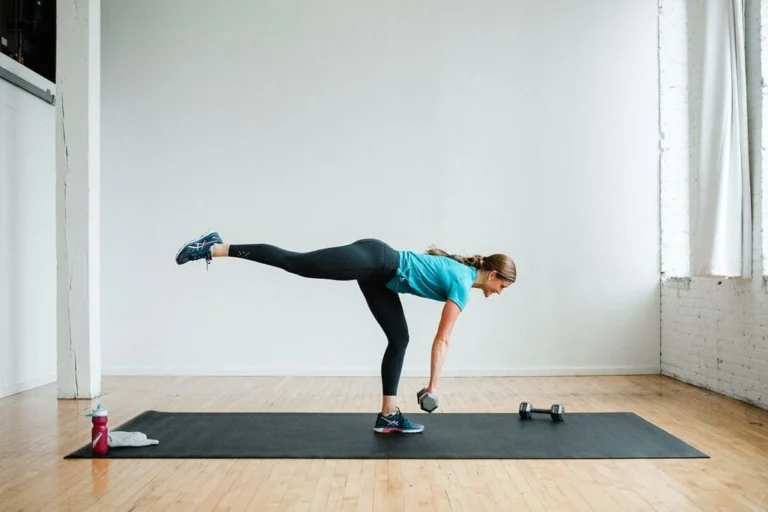 อยู่บ้าน ก็เบิร์นได้! ด้วย HIIT Workout เทคนิคช่วยสลายไขมันใน 30 นาที