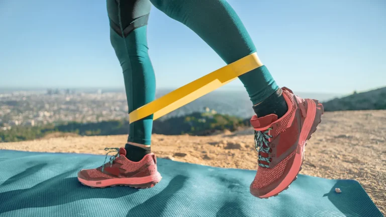 10 ท่า ออกกําลังกายด้วยยางยืดแรงต้าน หุ่นฟิตกระชับสัดส่วน