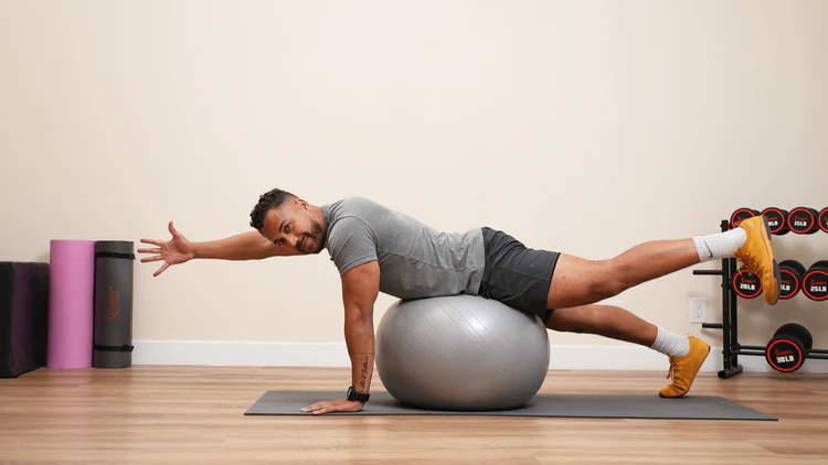 5 ประโยชน์ของการเล่น Yoga Ball