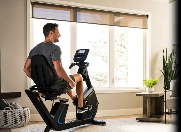 การออกกำลังกายด้วยจักรยานเอนหลัง (Recumbent Bike)