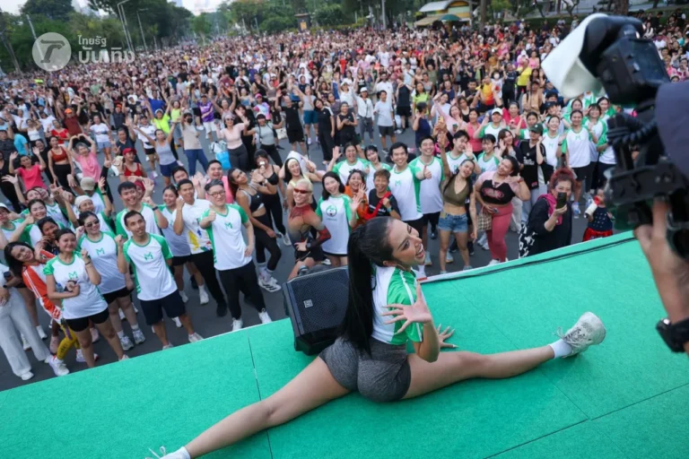 เต้นสวนลุมฯ ฟีเวอร์ Gen Z ฮิตไม่หยุด ลานเต้นรุ่นเก๋า สู่ Urban Trend