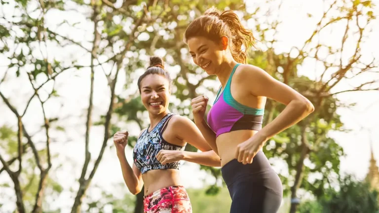 สะบัดพุงสยบไขมัน วิ่ง VS เต้น แบบไหนเบิร์นหน้าท้องไว พร้อมสูตรลับหุ่นลีนแบบคูณสอง
